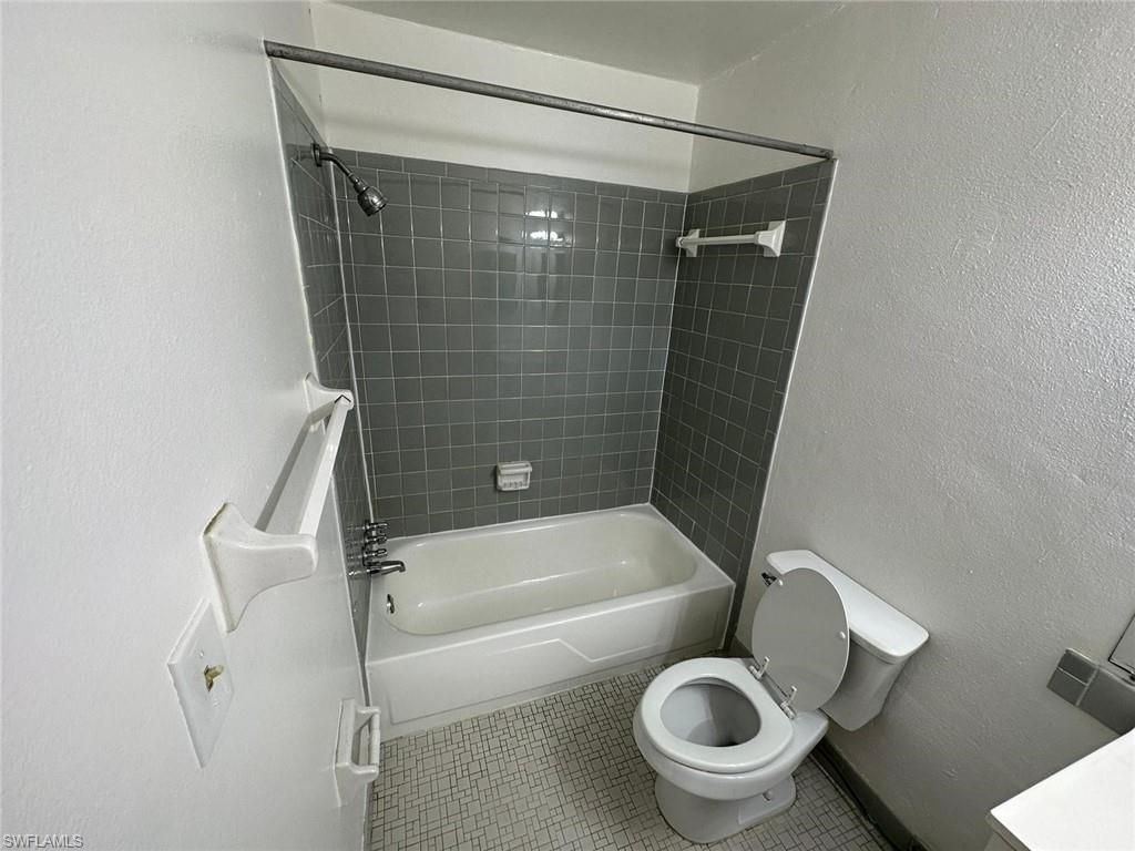 1830 Maravilla Ave, Unit 314, Fort Myers, FL 33901 Photo