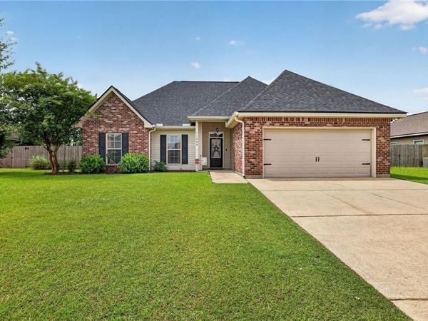 11208 MERLO Drive, Hammond, LA 70403