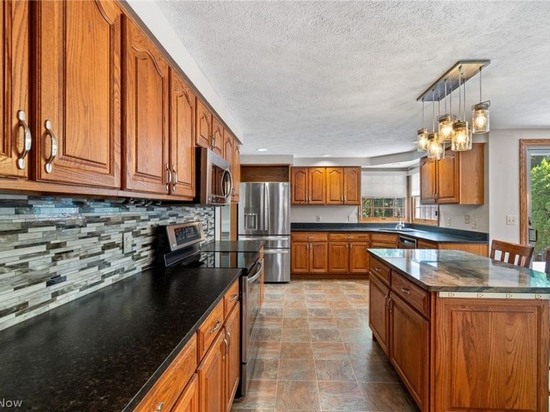 559 Berkshire Drive, Medina, OH 44256 Photo 8
