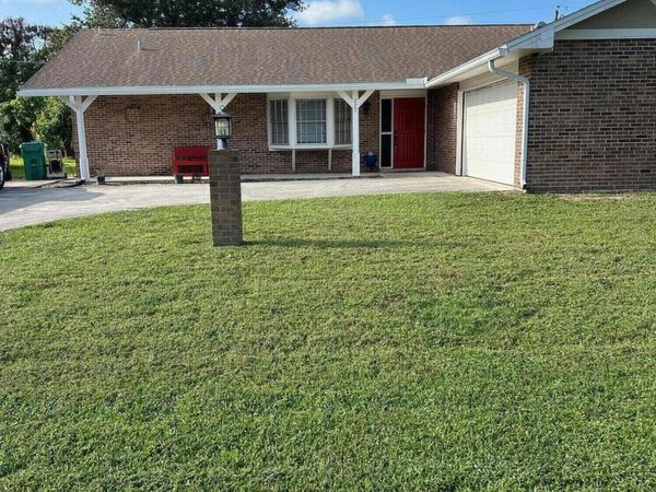 777 SE Fallon Drive SE , Port St. Lucie, FL 34983