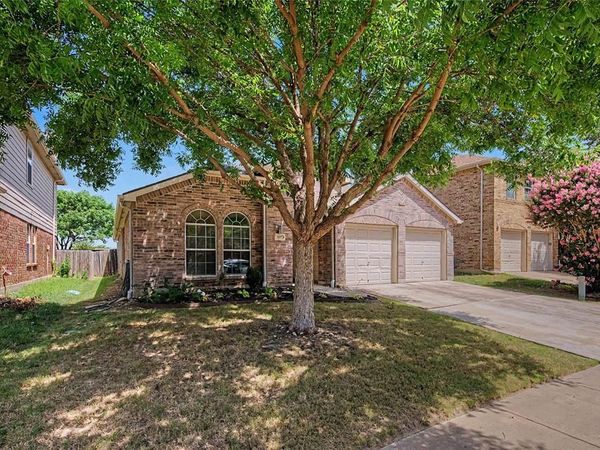 9225 Comanche Ridge Drive, Fort Worth, TX 76131