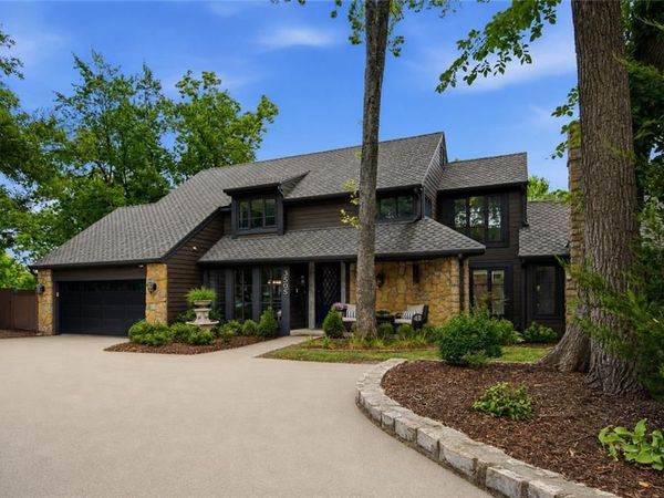 3505 SHAWNEE MISSION Parkway, Fairway, KS 66205