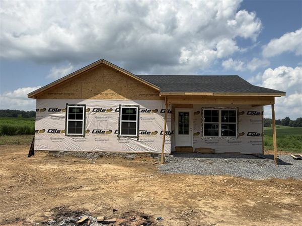 951 Erwin Road , Scottsville, KY 42164