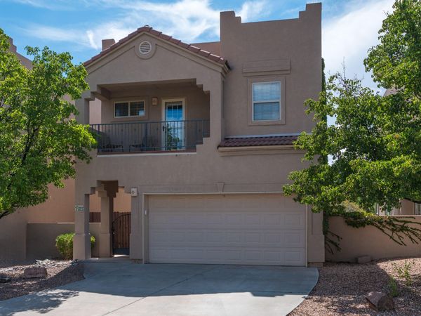 7105 Alexandria Drive NE, Albuquerque, NM 87122