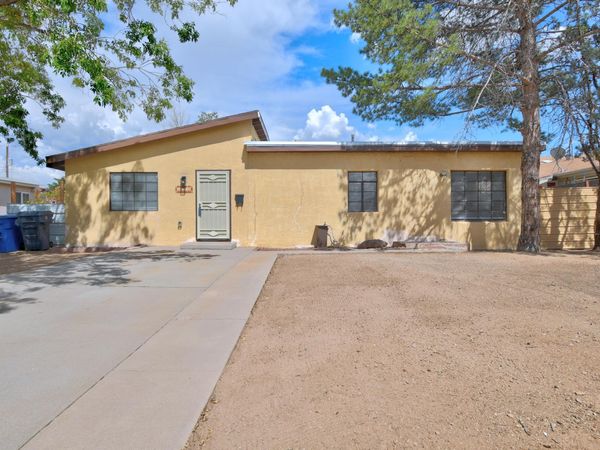 2708 Monroe Street NE, Albuquerque, NM 87110