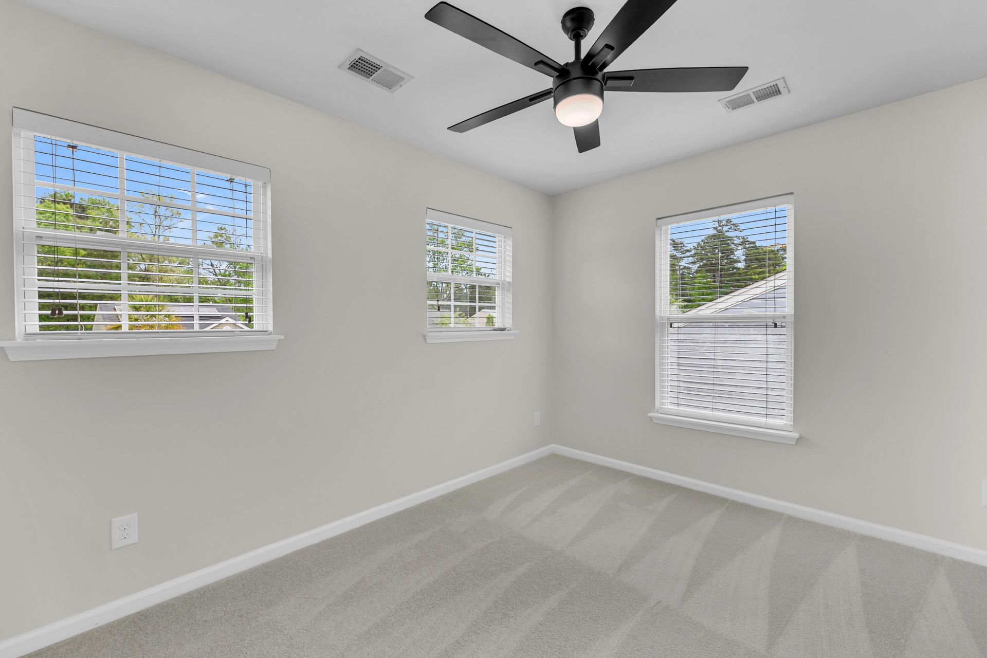 421 Savannah River Drive Photo 14