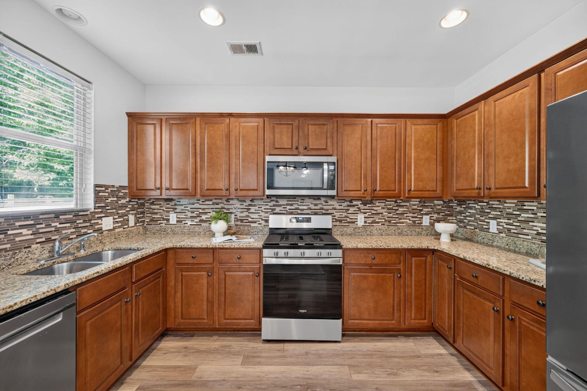 3559 Franklin Tower Drive Photo 12