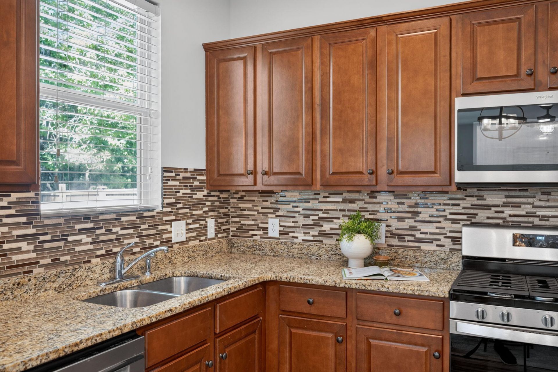 3559 Franklin Tower Drive Photo 14