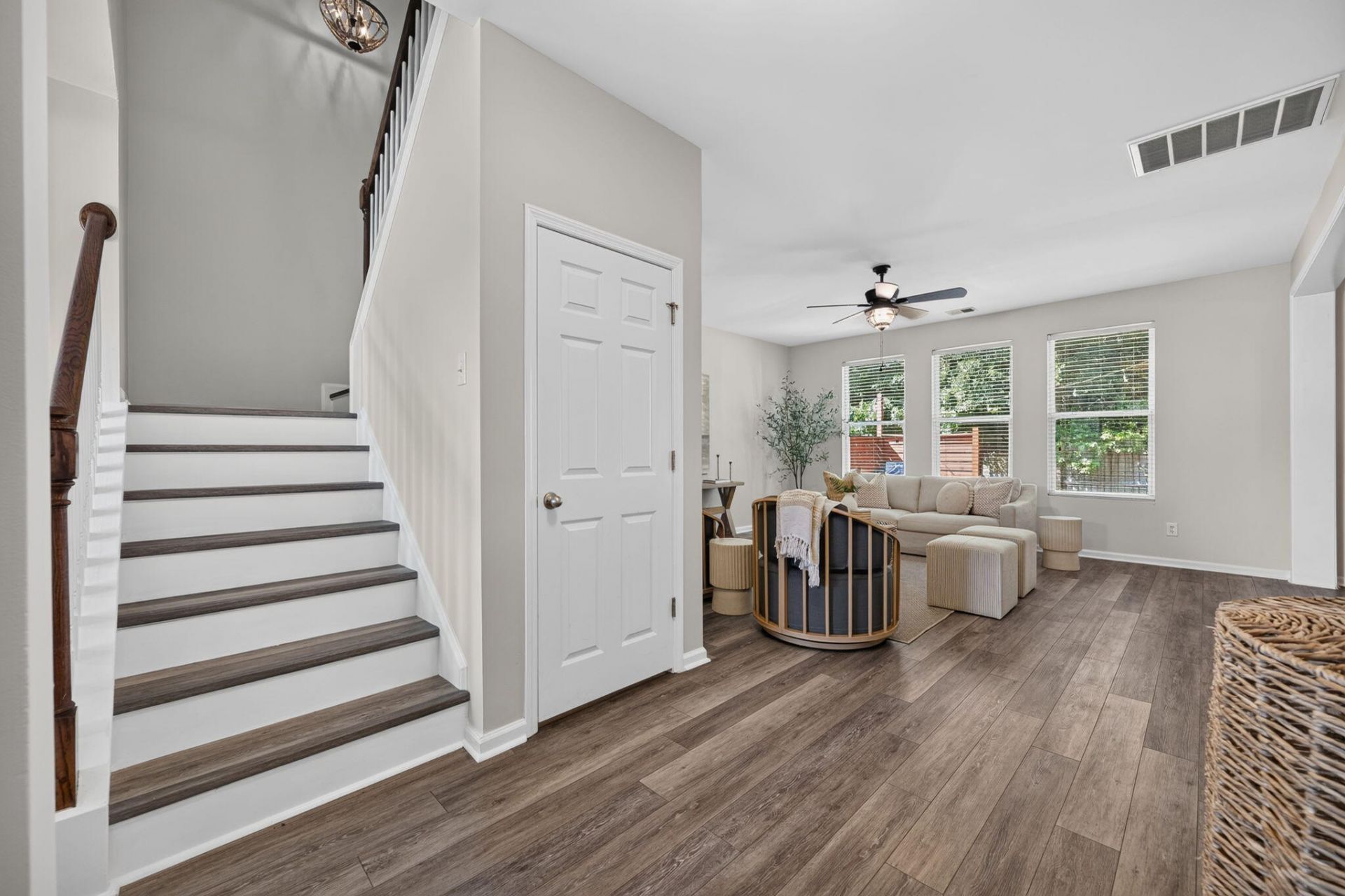 3559 Franklin Tower Drive Photo 17