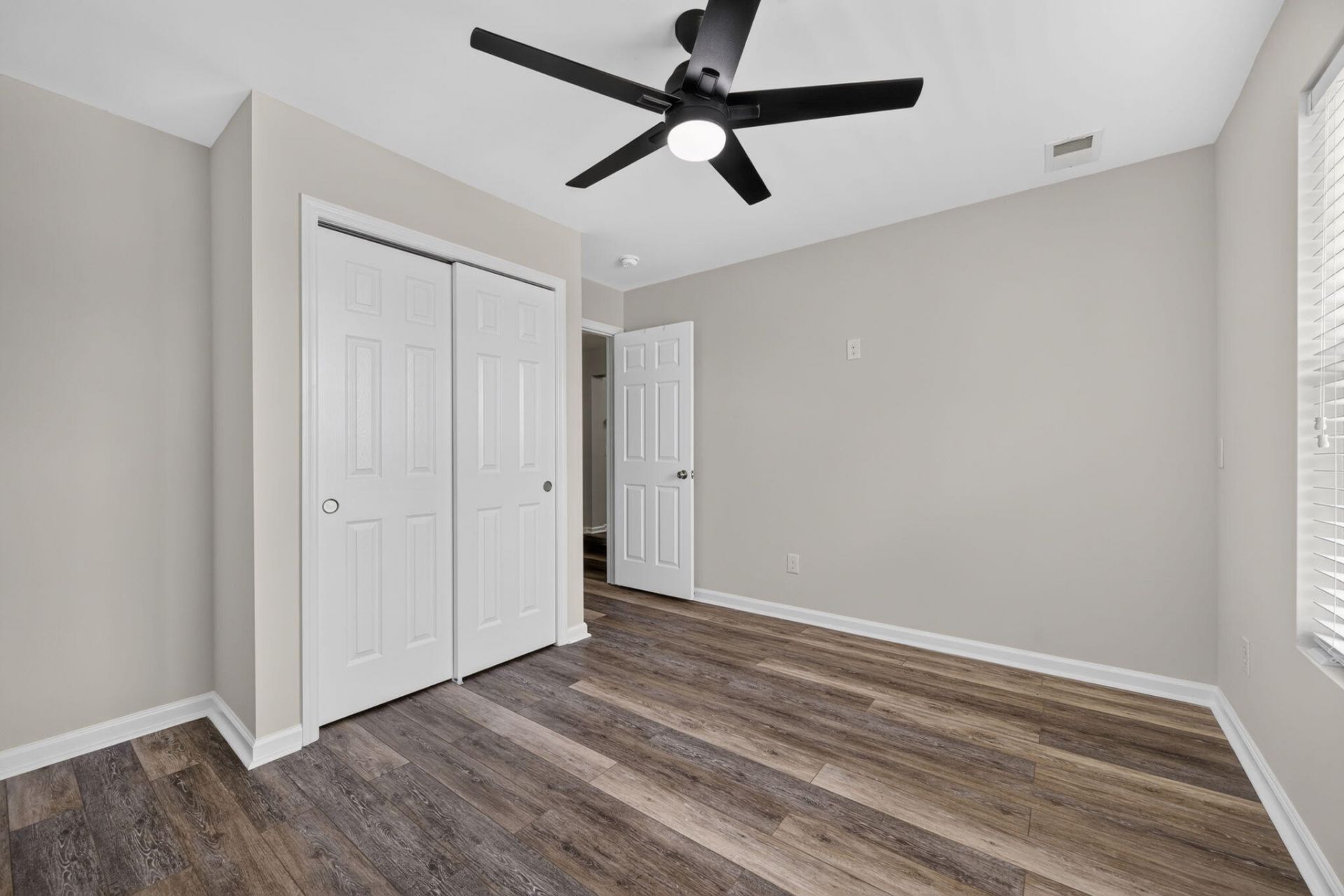 3559 Franklin Tower Drive Photo 29