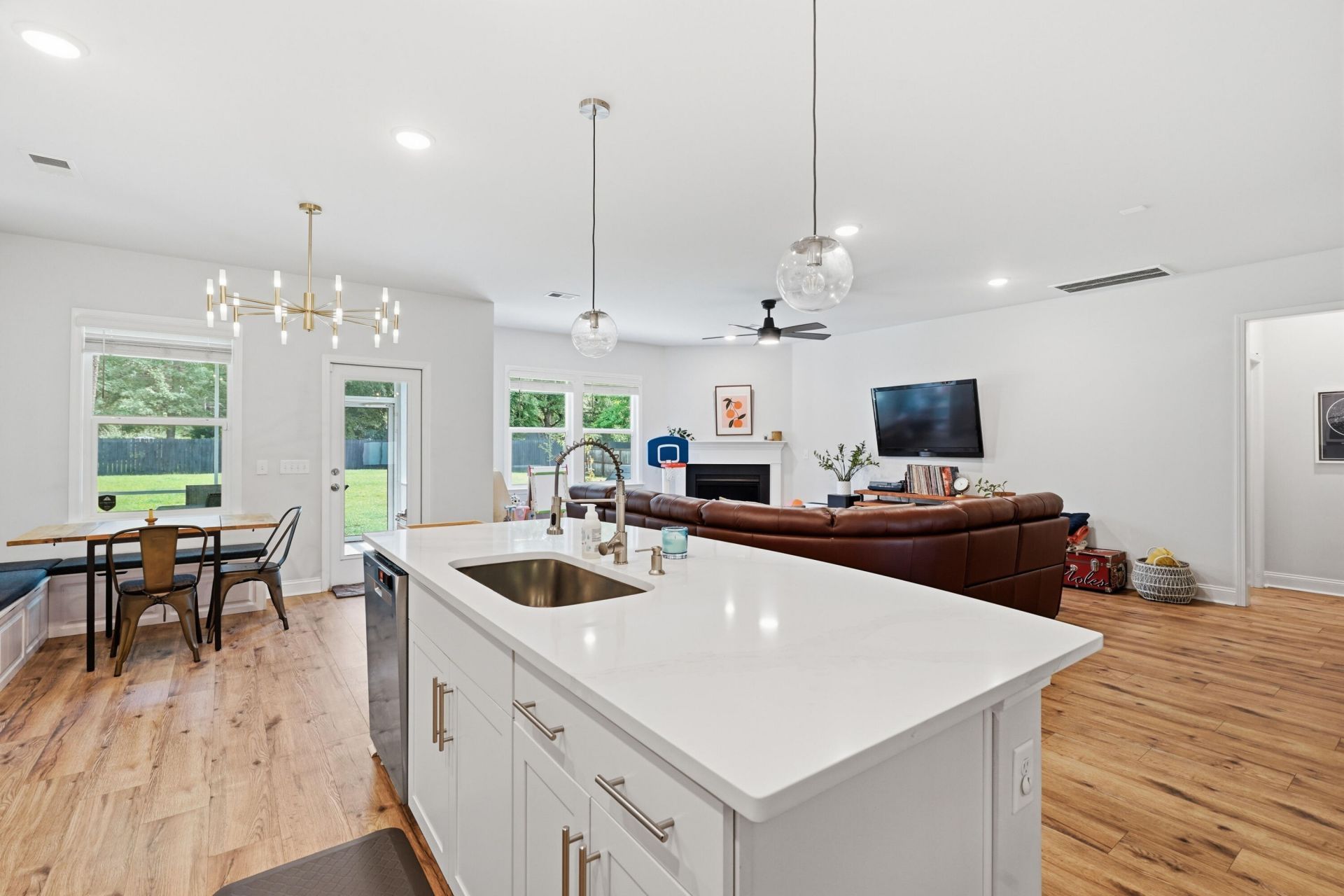 3045 Grinnell Street Photo 18