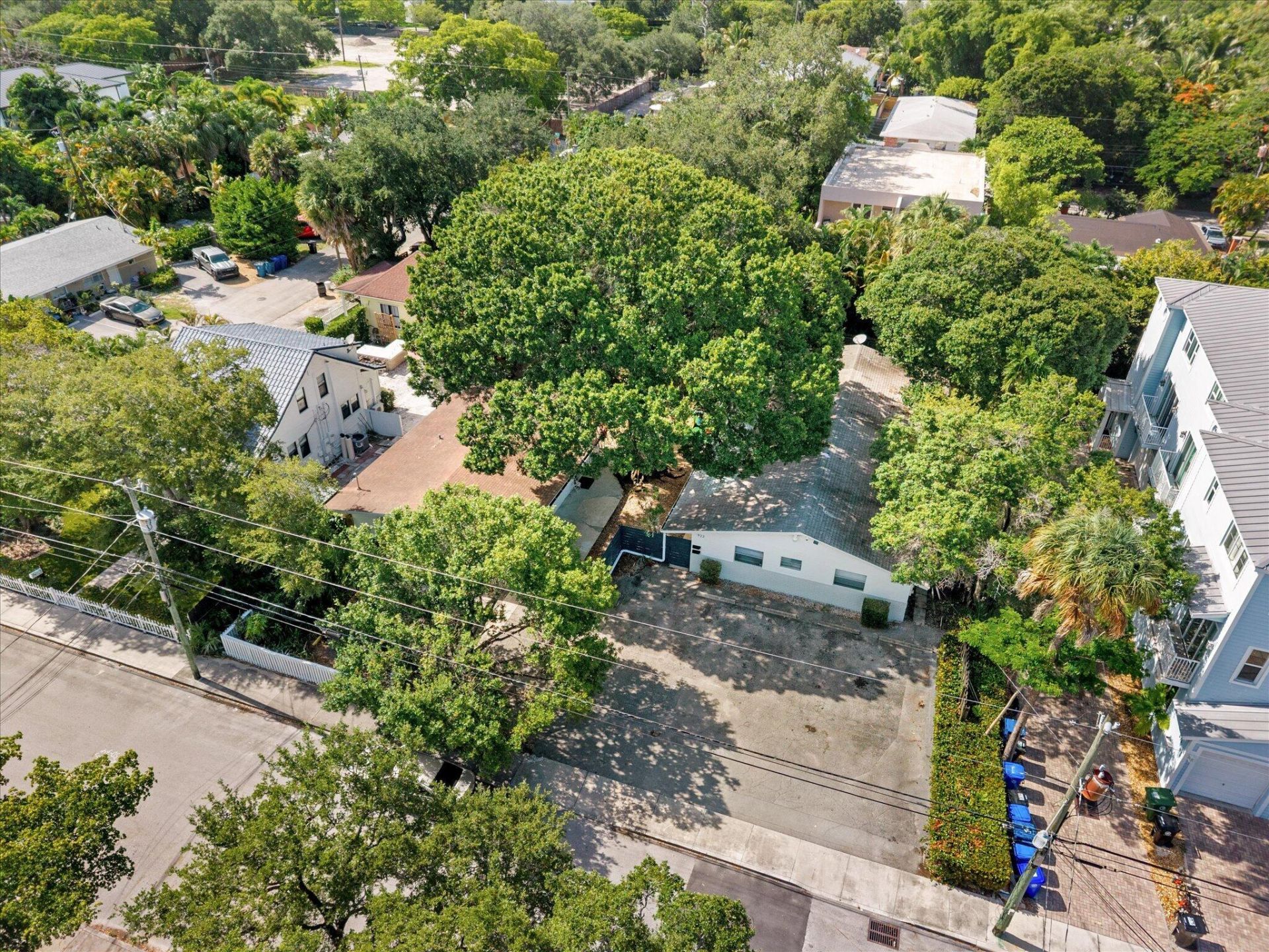 923 W Las Olas Boulevard, Unit 1-2, Fort Lauderdale, FL 33312 Photo