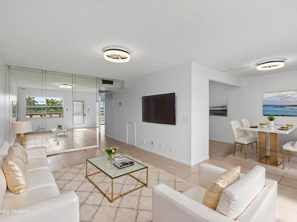 4028 Hythe B, Boca Raton, FL 33434