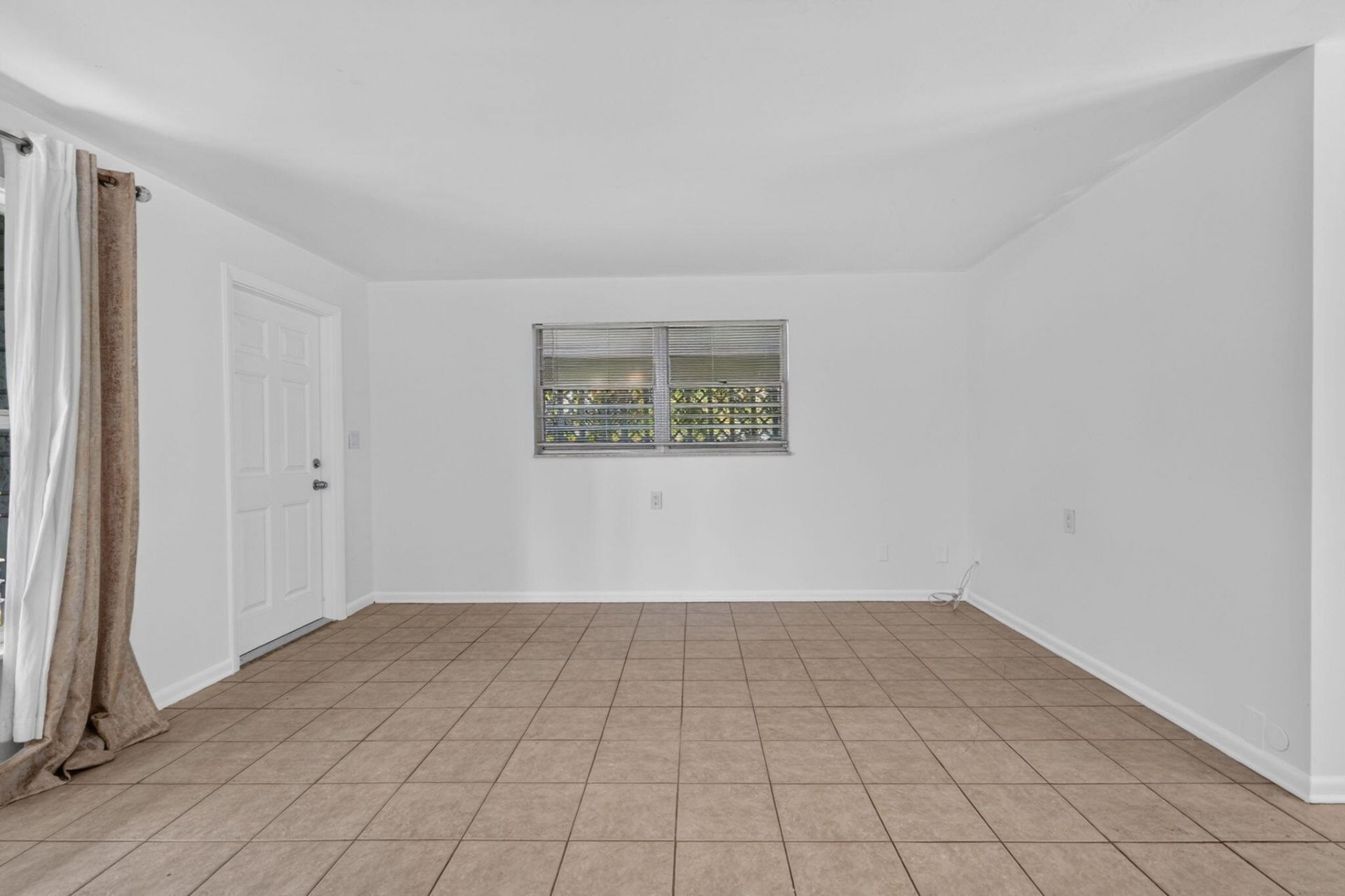 101 E Beverly Road E, Jupiter, FL 33469 Photo