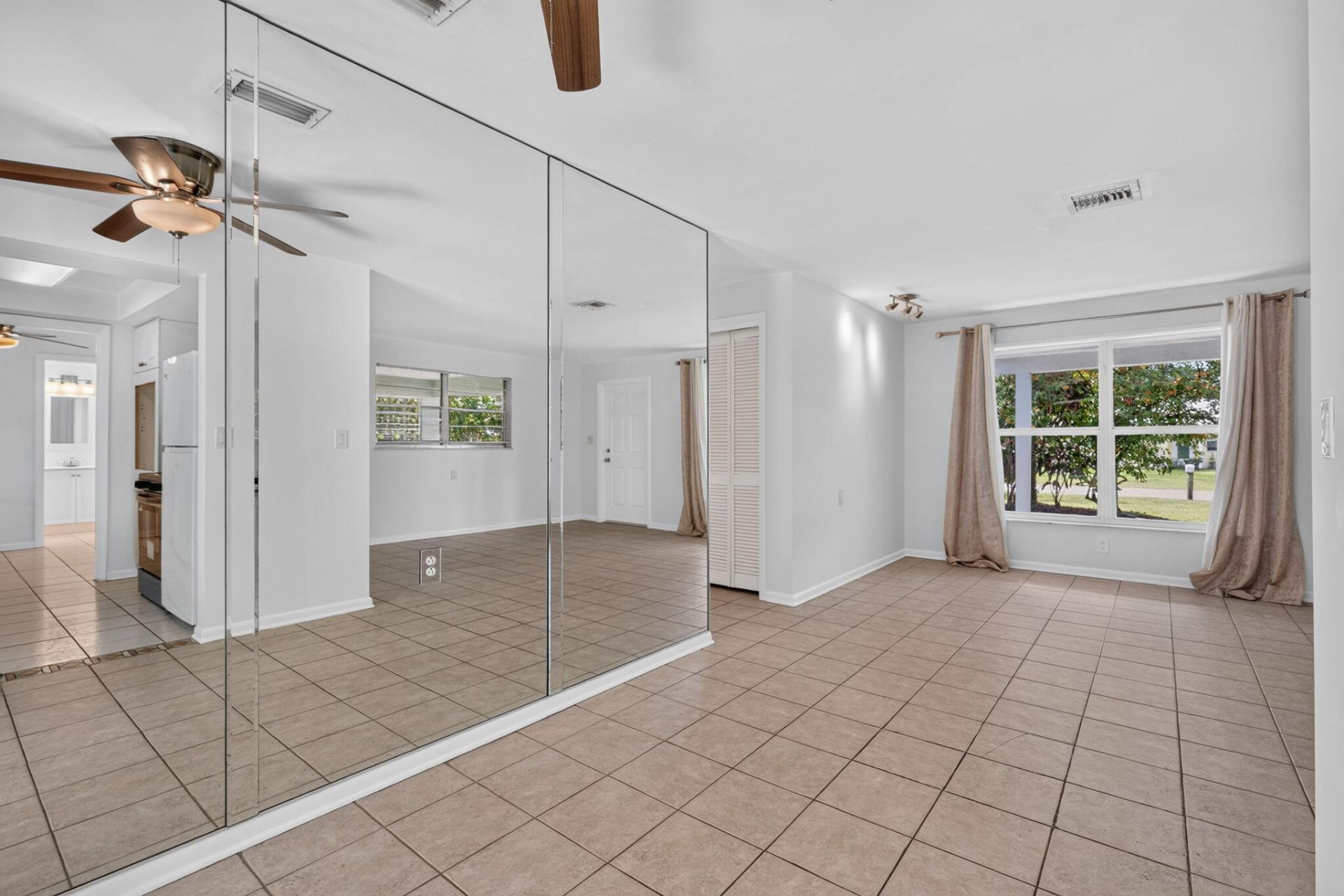 101 E Beverly Road E, Jupiter, FL 33469 Photo