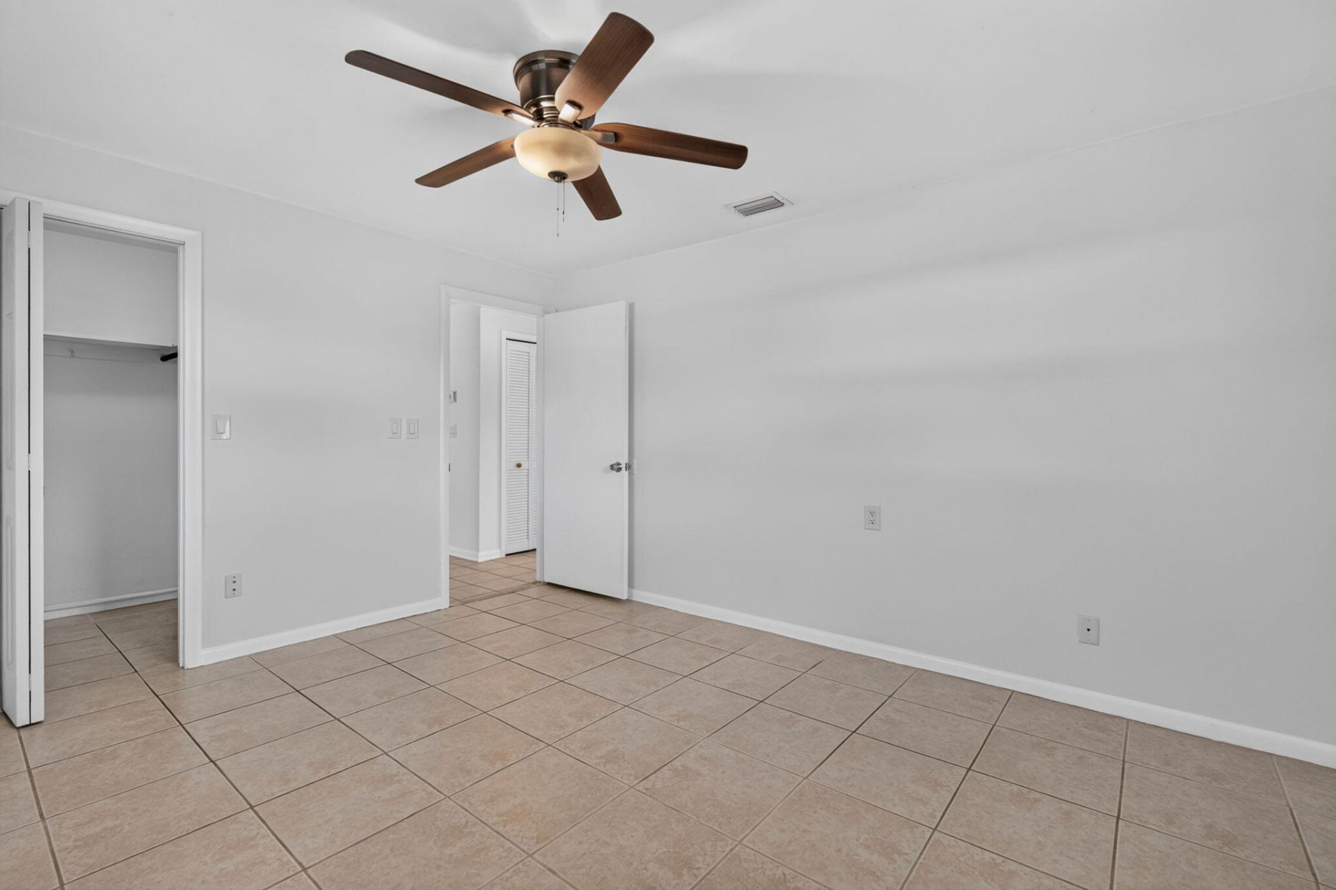 101 E Beverly Road E, Jupiter, FL 33469 Photo