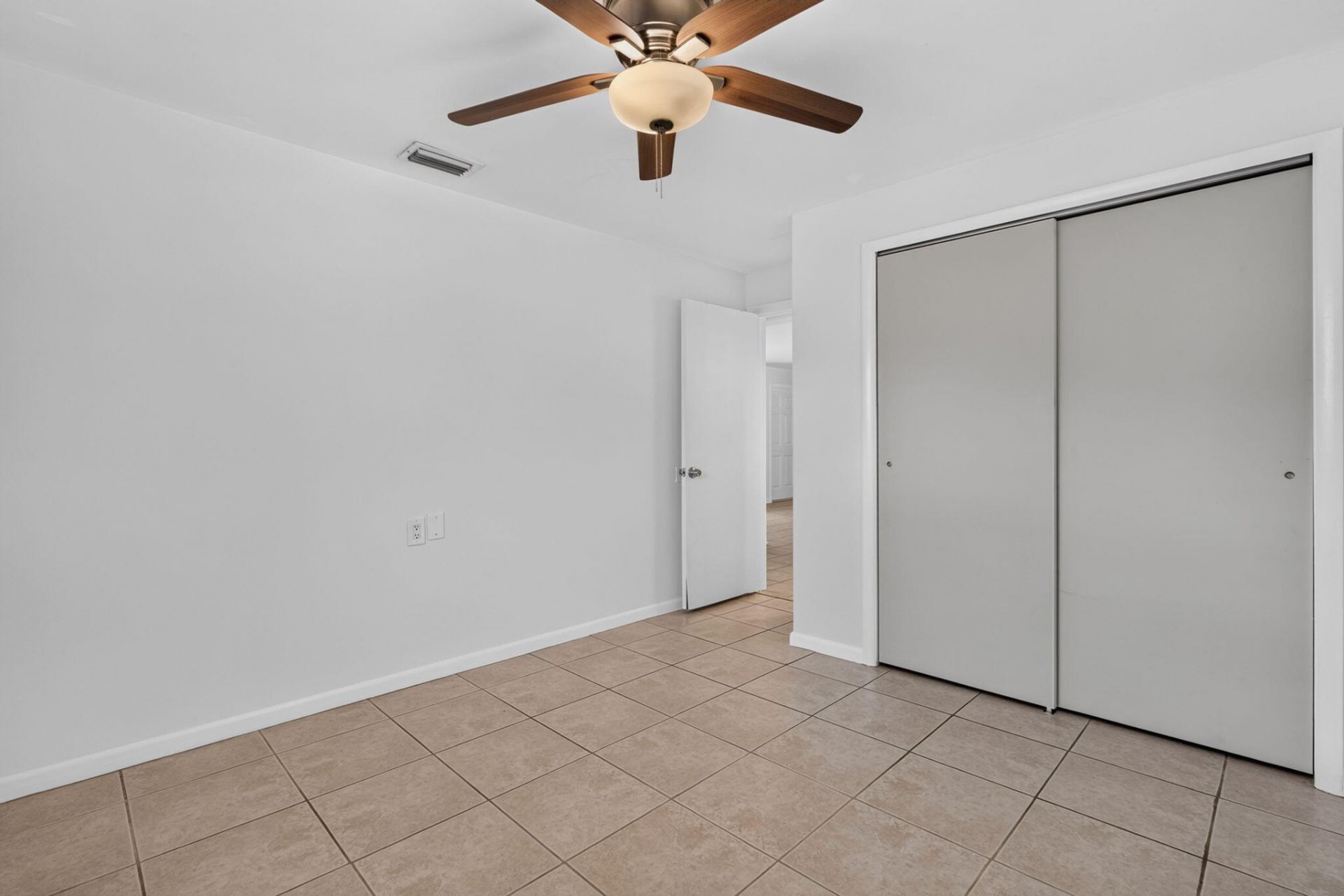 101 E Beverly Road E, Jupiter, FL 33469 Photo