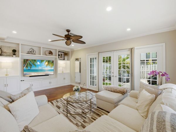 917 NE 3RD Street, Unit 9, Fort Lauderdale, FL 33301