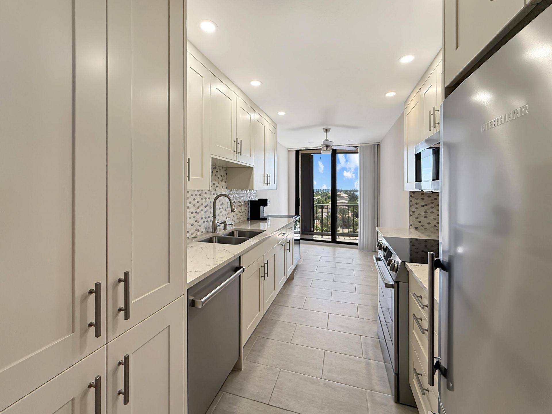 4200 N Ocean Drive, Unit 2-705, Singer Island, FL 33404 Photo