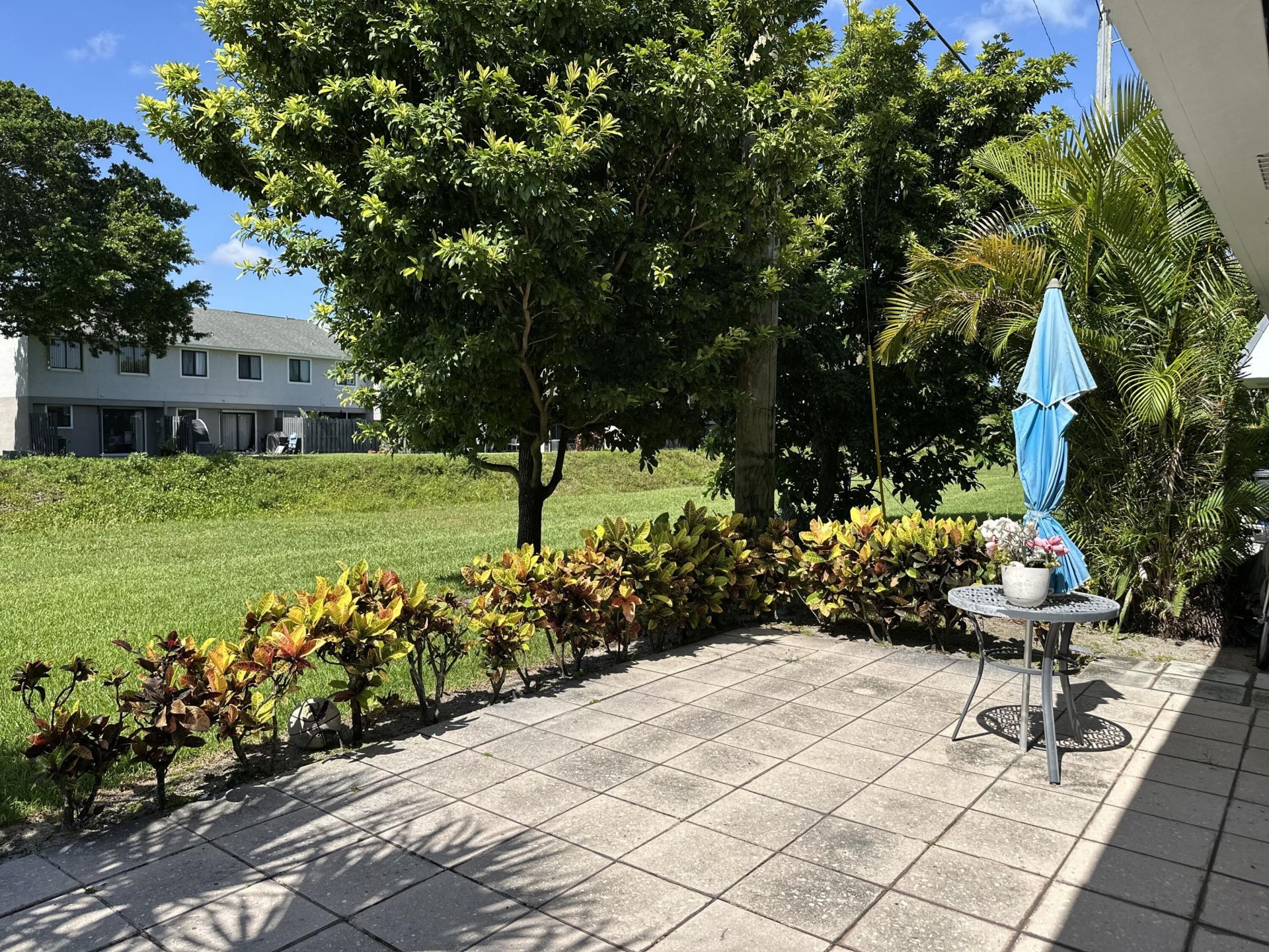 2886 Fernley Drive E, Unit 80, West Palm Beach, FL 33415 Photo