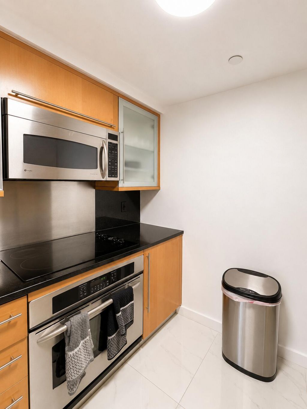 6365 Collins Avenue, Unit 811, Miami Beach, FL 33141 Photo