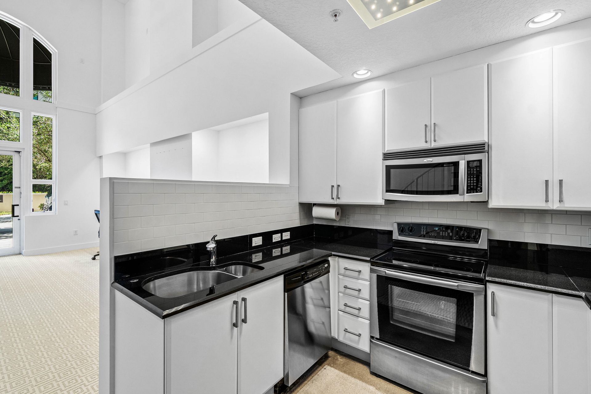 701 S Olive Avenue, Unit 119, West Palm Beach, FL 33401 Photo