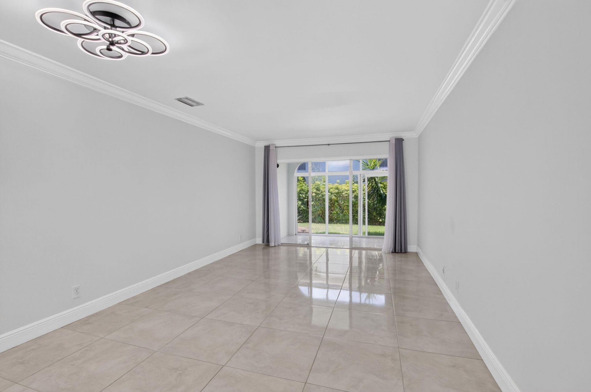 6665 Via Regina, Boca Raton, FL 33433 Photo