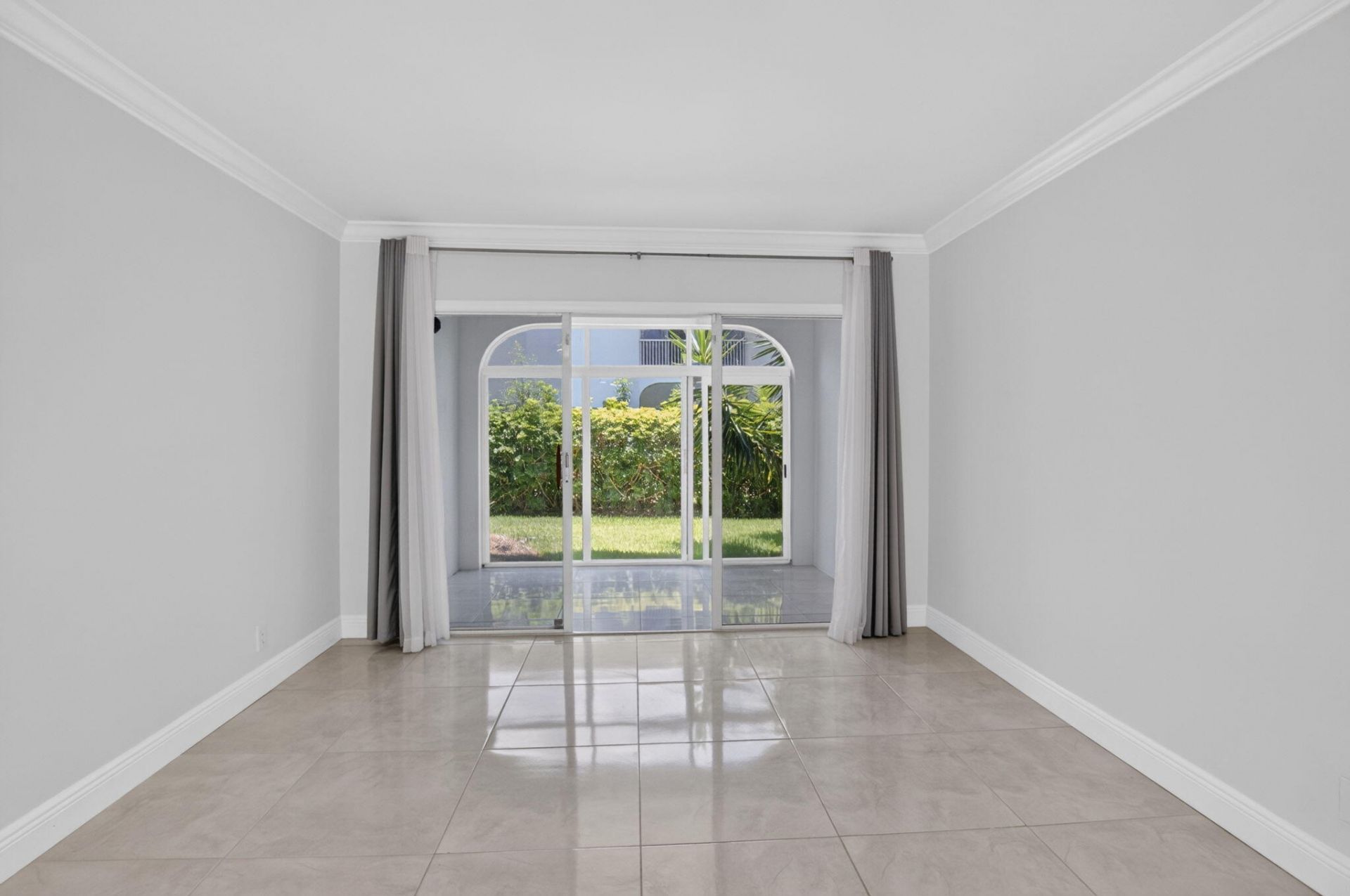 6665 Via Regina, Boca Raton, FL 33433 Photo