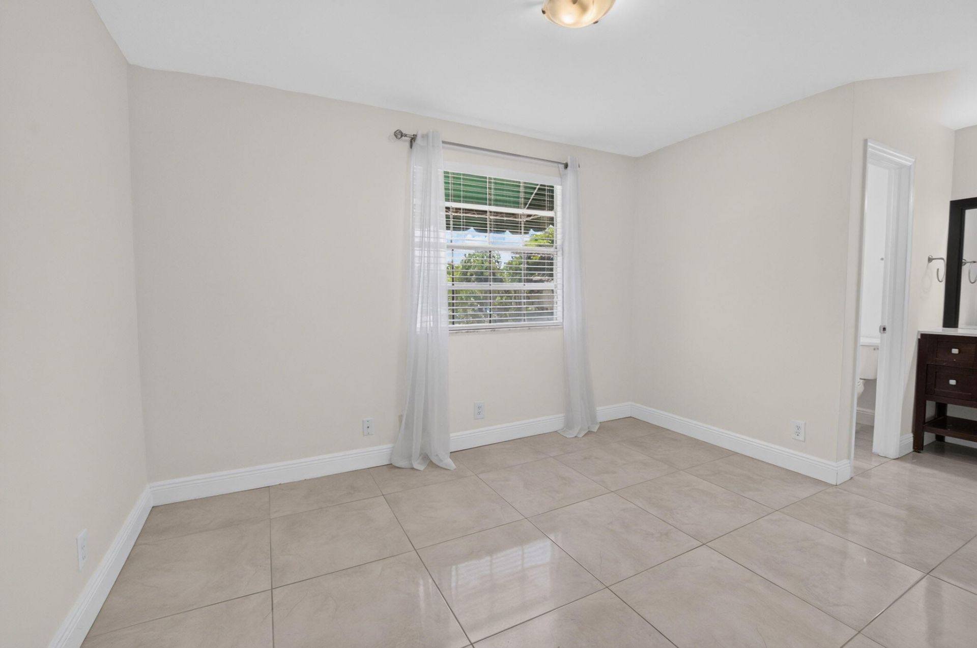 6665 Via Regina, Boca Raton, FL 33433 Photo