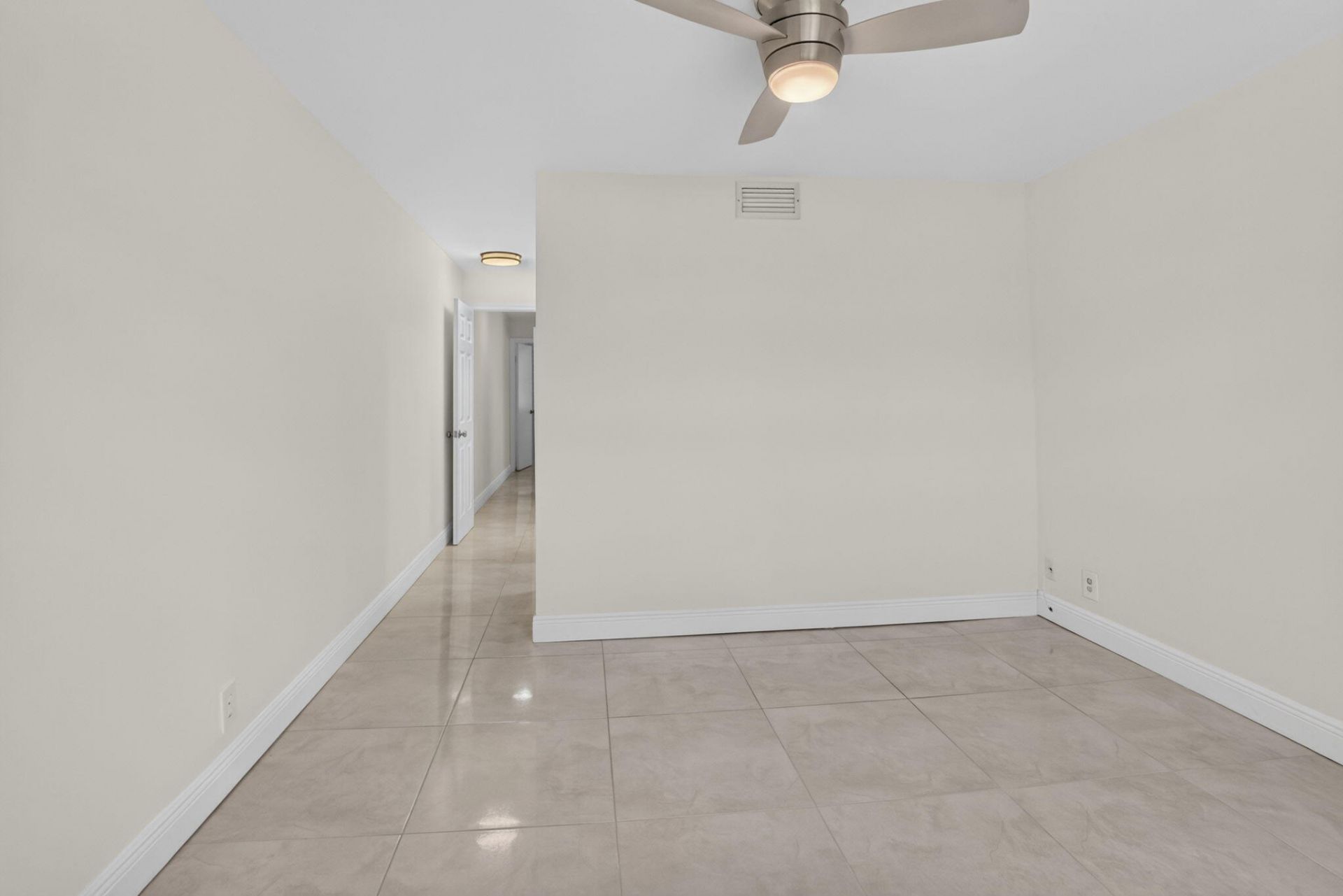 6665 Via Regina, Boca Raton, FL 33433 Photo