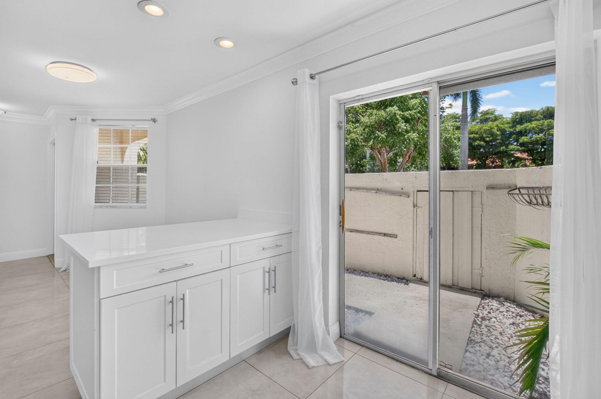 6665 Via Regina, Boca Raton, FL 33433 Photo