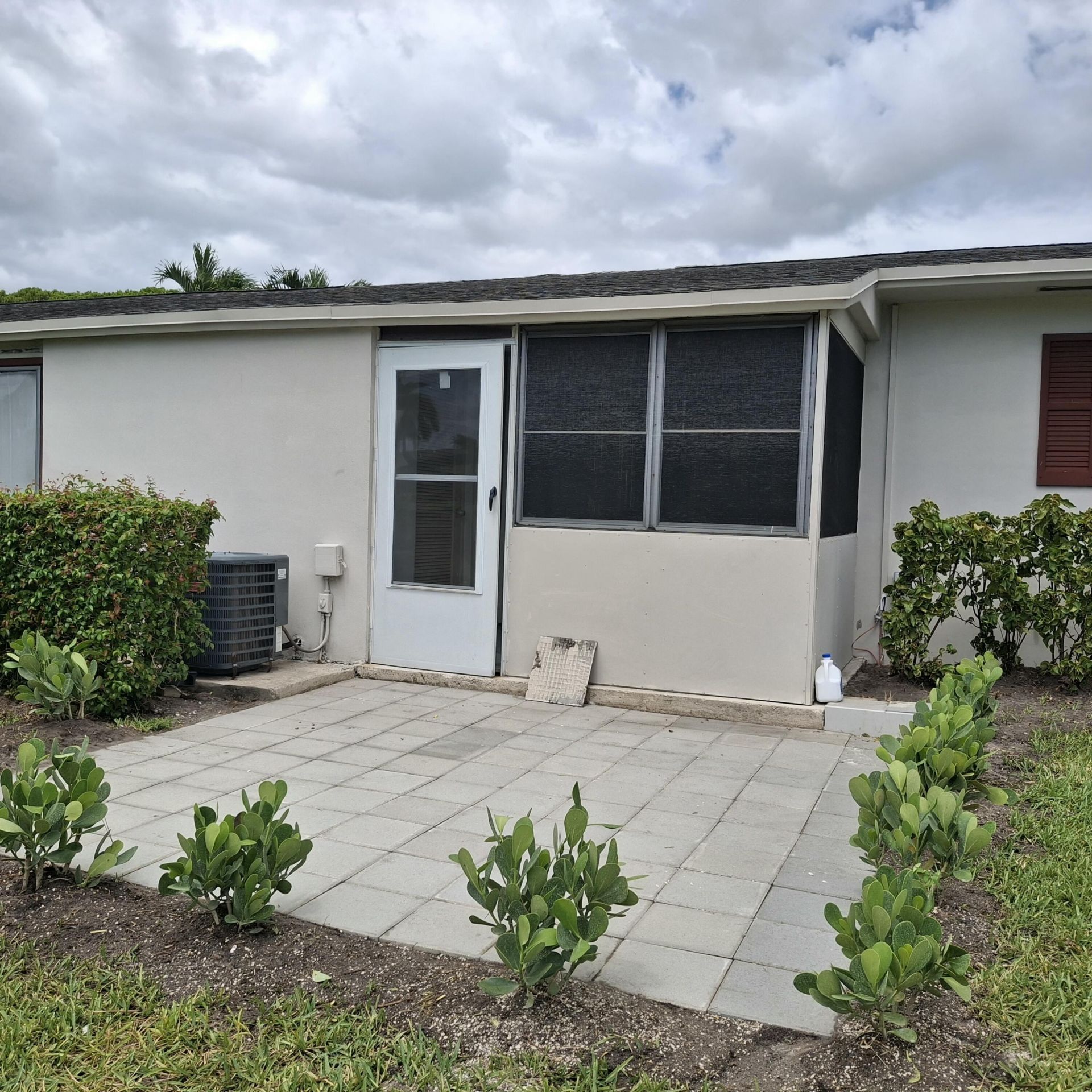 2739 Emory Drive W, Unit J, West Palm Beach, FL 33415 Photo