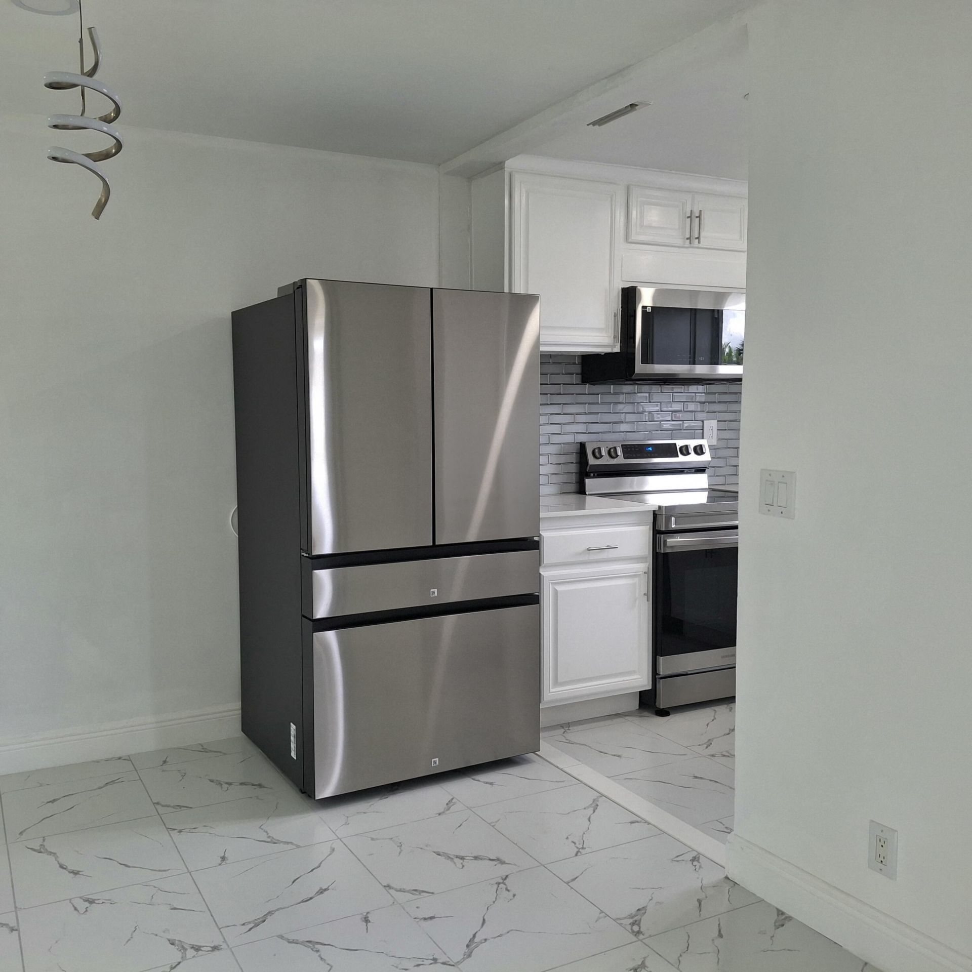 2739 Emory Drive W, Unit J, West Palm Beach, FL 33415 Photo