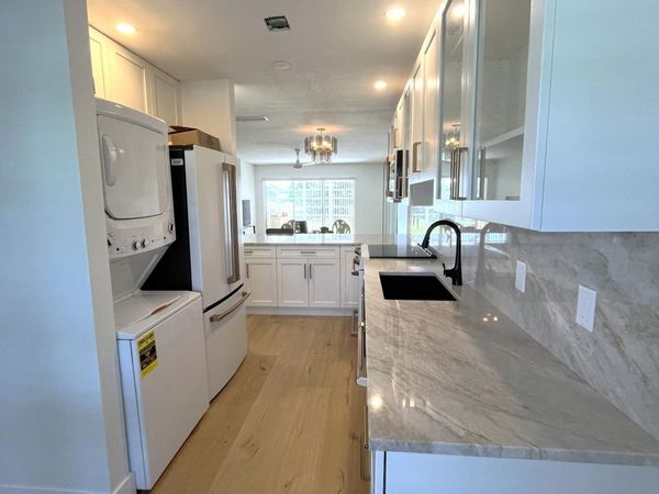 1030 Silk Oak Terrace, Unit 203, Delray Beach, FL 33445