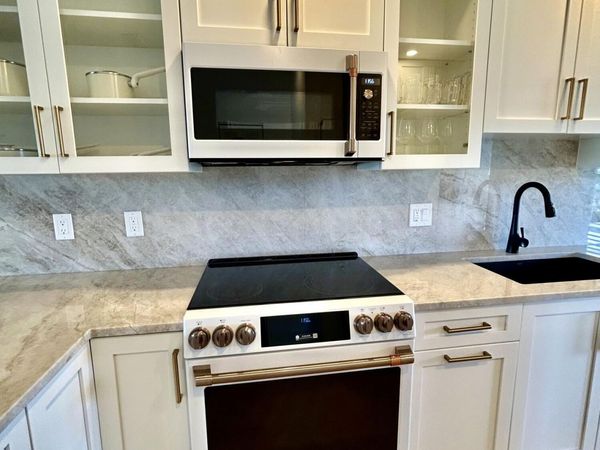 1030 Silk Oak Terrace, Unit 203, Delray Beach, FL 33445