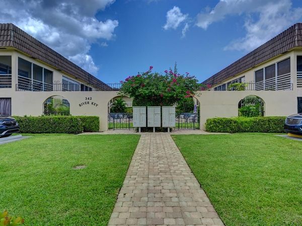 342 Southwind Court, Unit 216, North Palm Beach, FL 33408