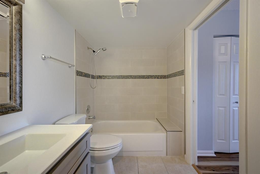342 Southwind Court, Unit 216, North Palm Beach, FL 33408 Photo
