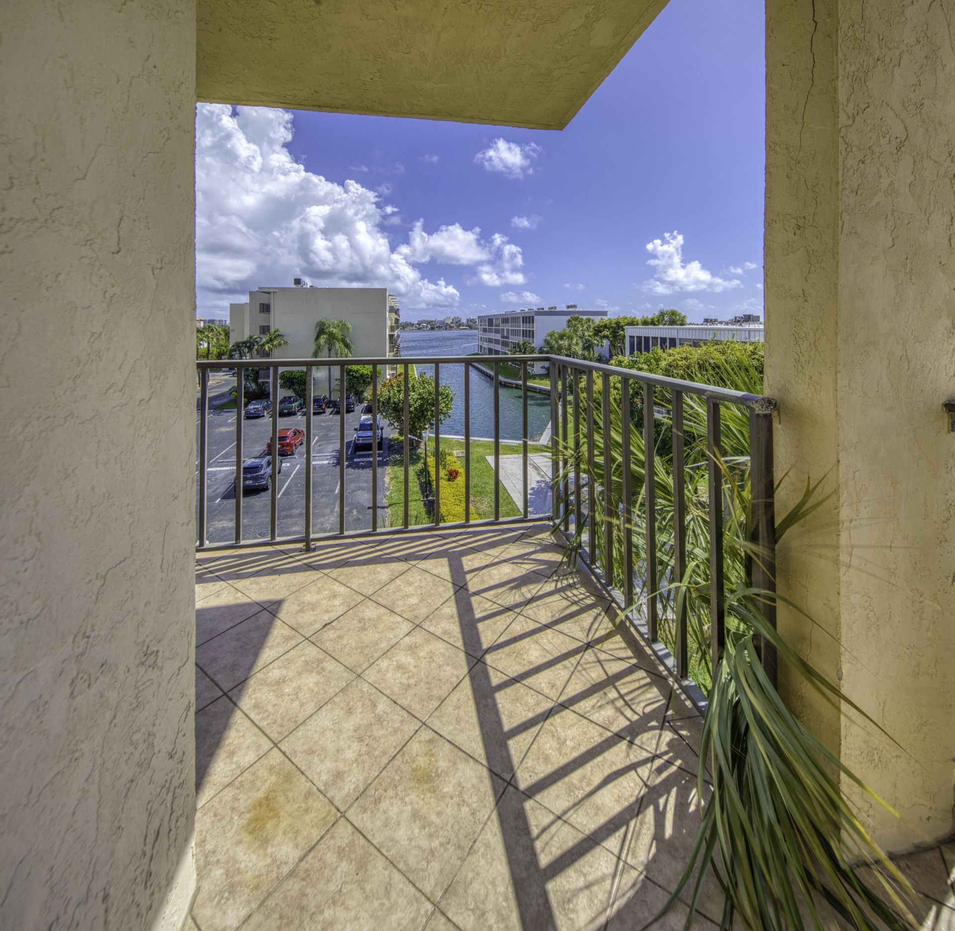 890 N Federal Highway, Unit 412, Lantana, FL 33462 Photo