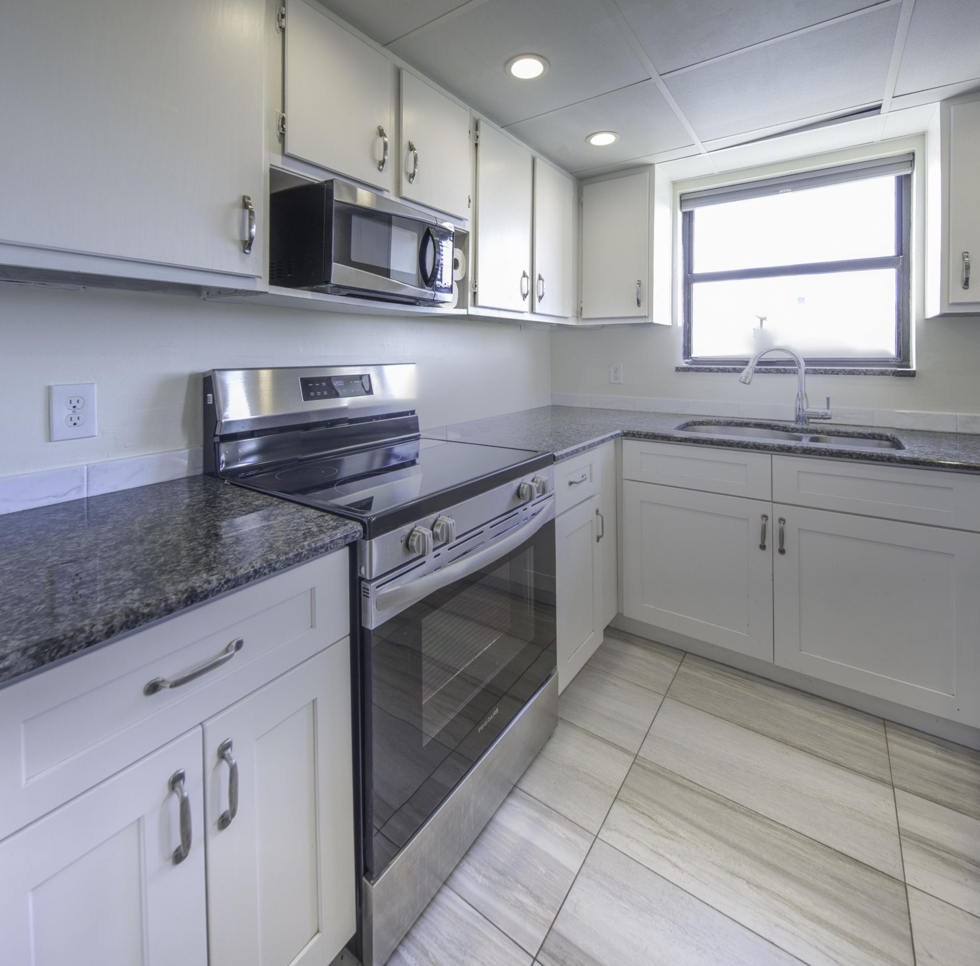 890 N Federal Highway, Unit 412, Lantana, FL 33462 Photo
