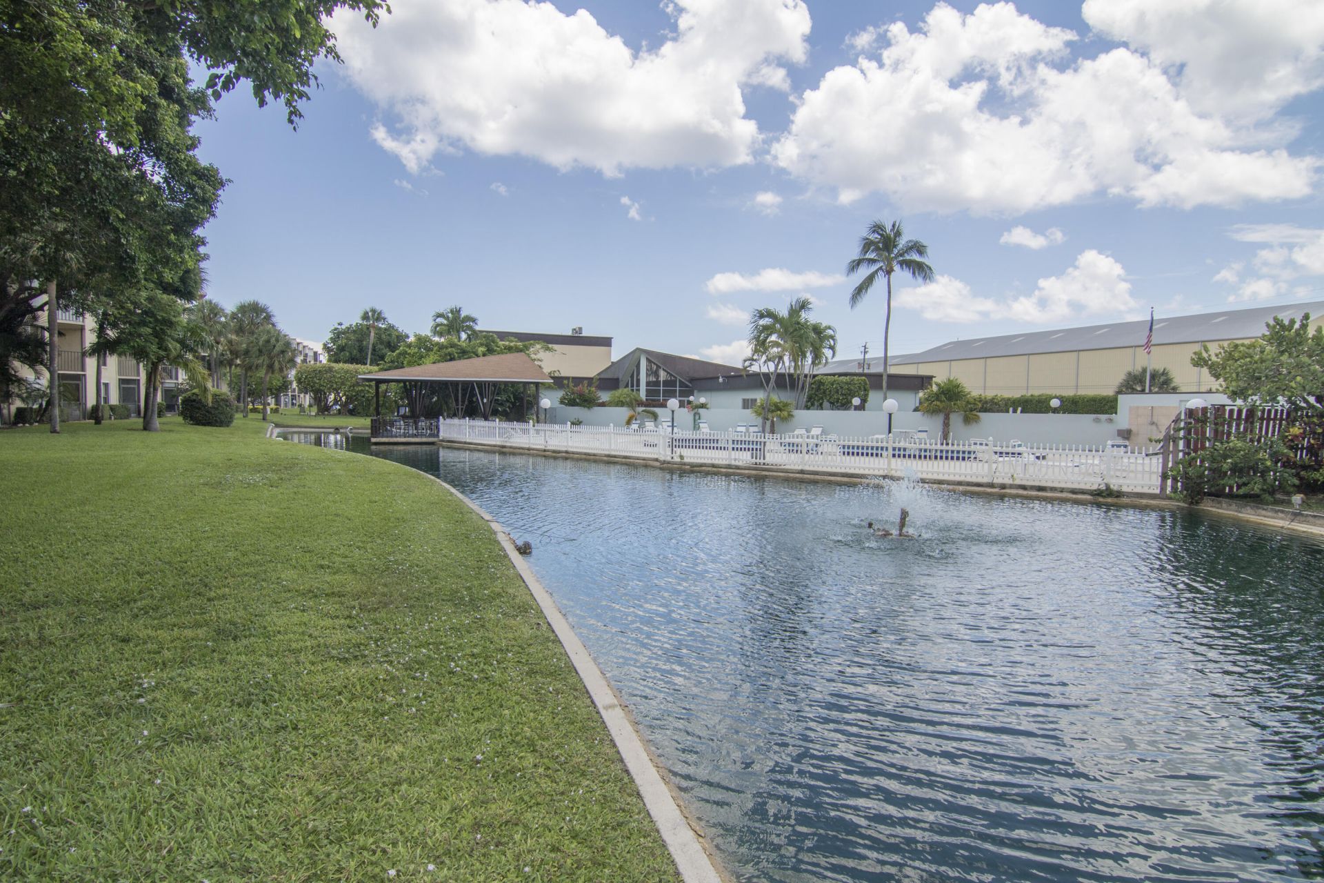 890 N Federal Highway, Unit 412, Lantana, FL 33462 Photo