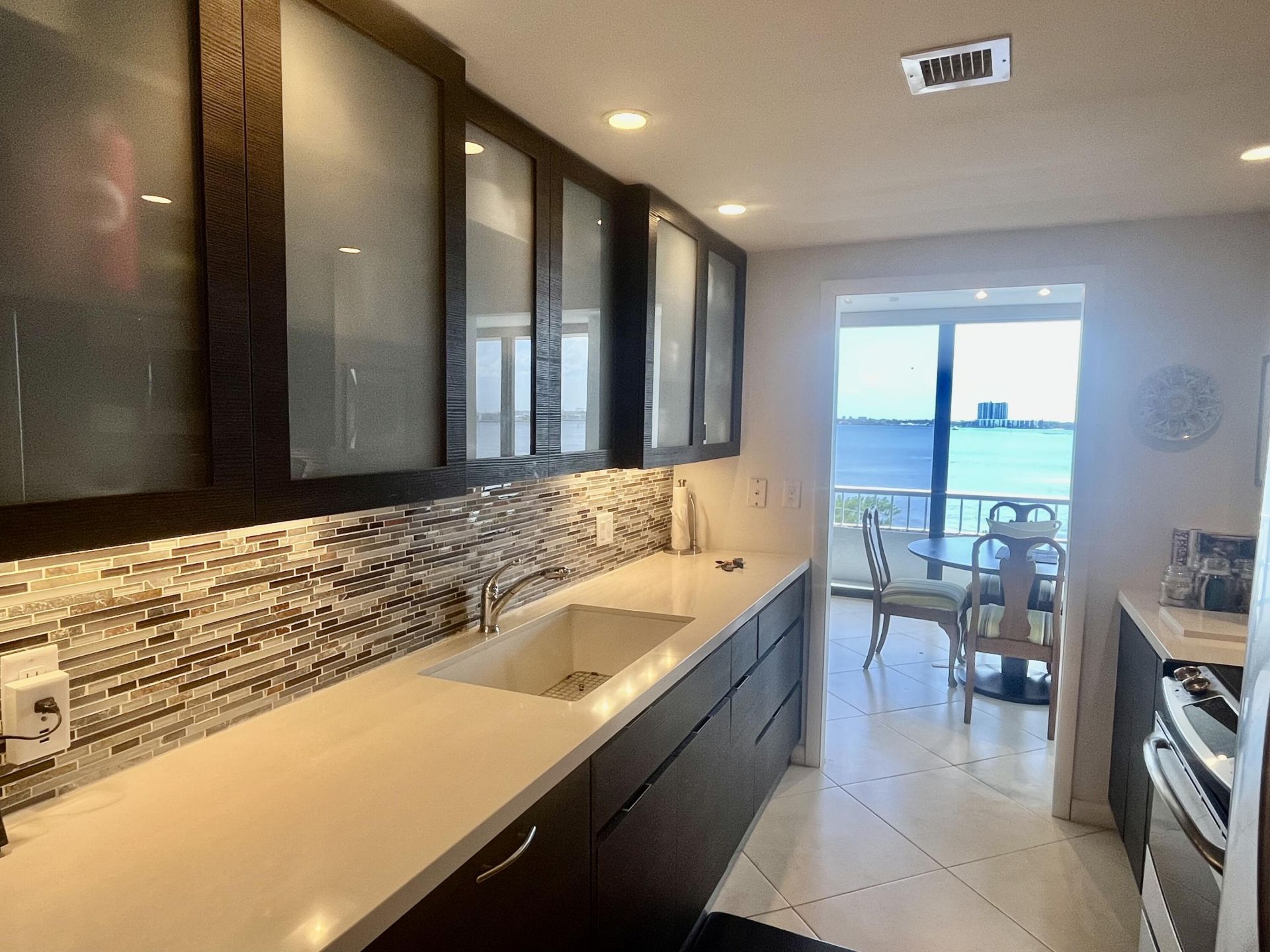 5550 N Ocean Drive, Unit 6D, Singer Island, FL 33404 Photo