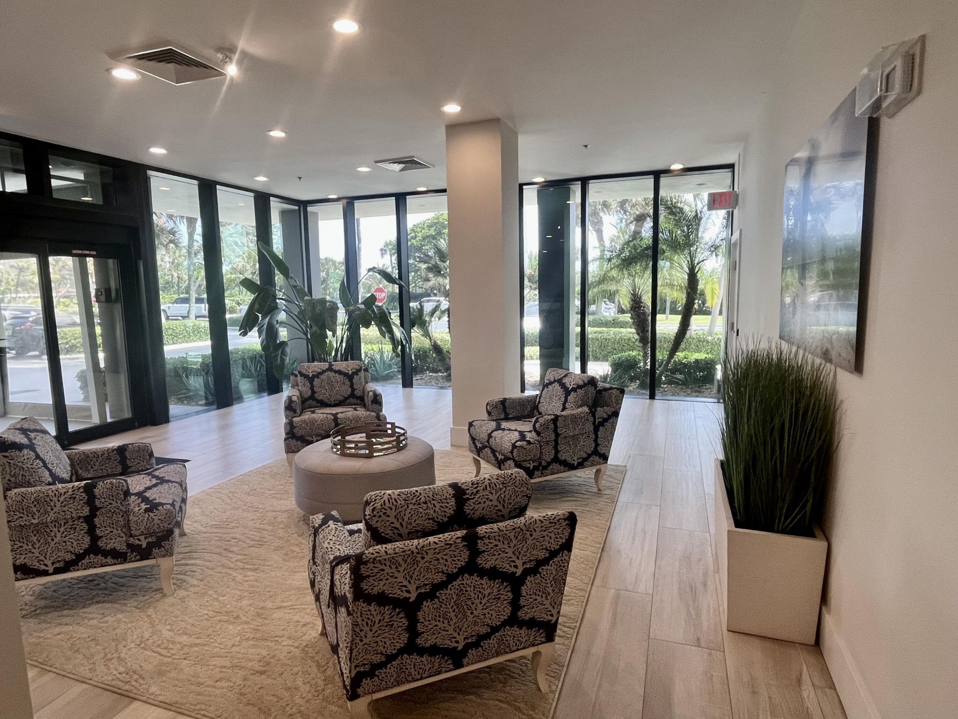 5550 N Ocean Drive, Unit 6D, Singer Island, FL 33404 Photo