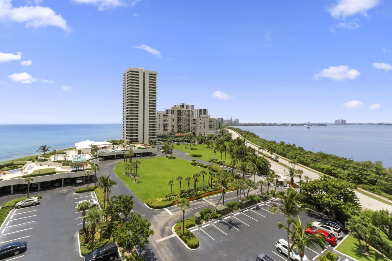 5550 N Ocean Drive, Unit 6D, Singer Island, FL 33404 Photo