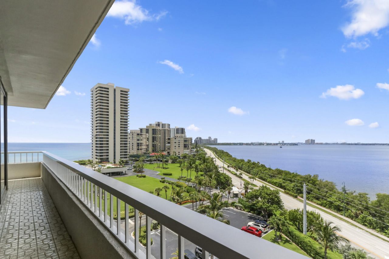 5550 N Ocean Drive, Unit 6D, Singer Island, FL 33404 Photo