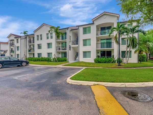 920 VILLA Circle, Boynton Beach, FL 33435