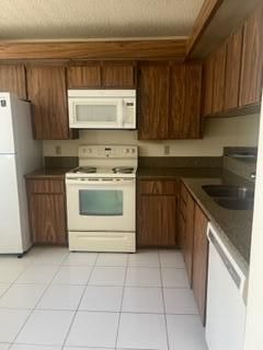 3640 Whitehall Drive, Unit 206, West Palm Beach, FL 33401 Photo