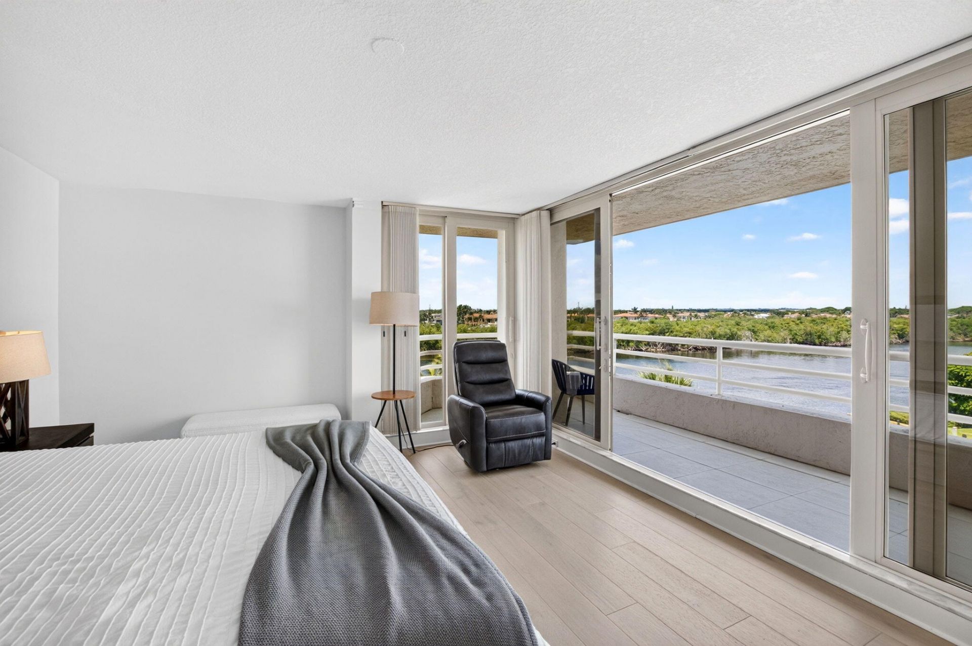 4101 N Ocean Boulevard N, Unit 401, Boca Raton, FL 33431 Photo
