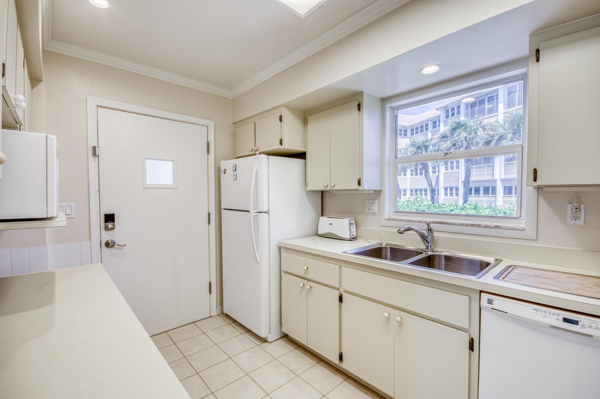 1501 NE Ocean Boulevard, Unit 8, Stuart, FL 34996 Photo