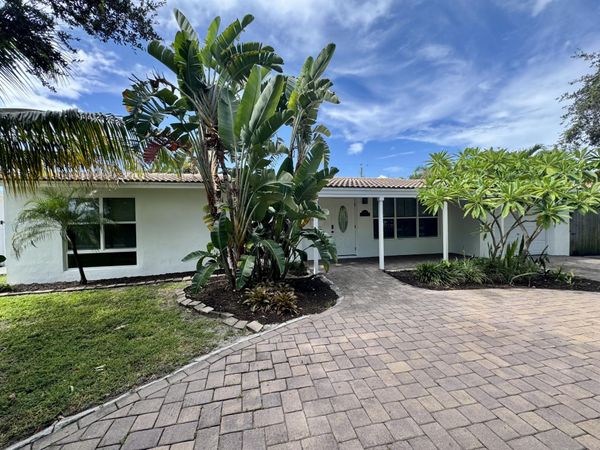 924 SE 8TH Court, Deerfield Beach, FL 33441