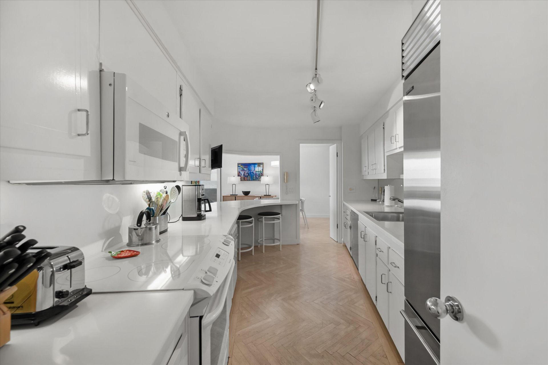 100 Sunrise Avenue, Unit 212, Palm Beach, FL 33480 Photo
